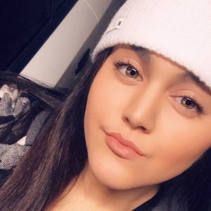 Meet your Posher, Alejandra